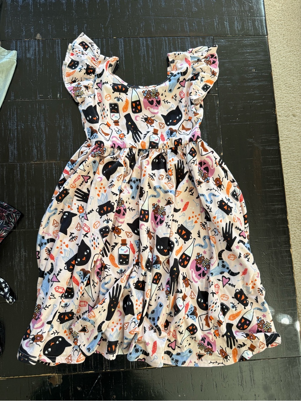 Girls dot dot smile size 7 White Halloween Cat Print Dress